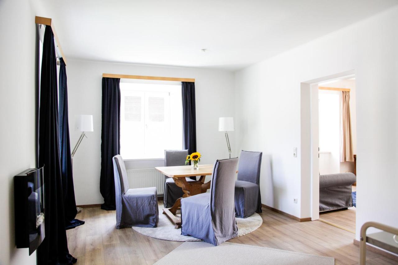 הלשטאדט Glueck Am See - Apartment Mit Seezugang מראה חיצוני תמונה