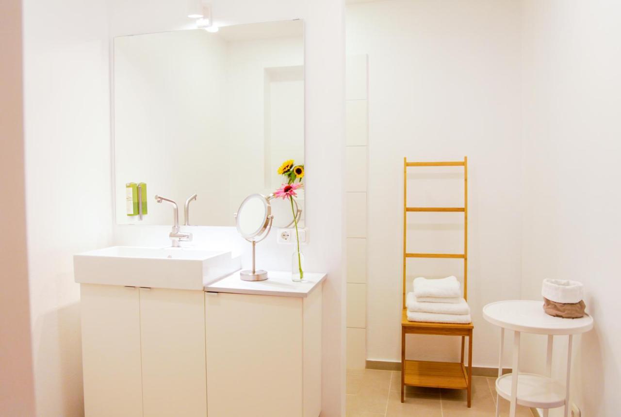 הלשטאדט Glueck Am See - Apartment Mit Seezugang מראה חיצוני תמונה